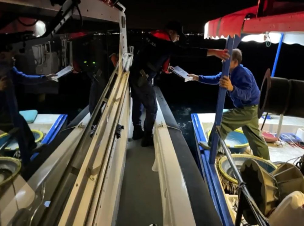 77 ilde 'Mengene' operasyonu: 33 gözaltı