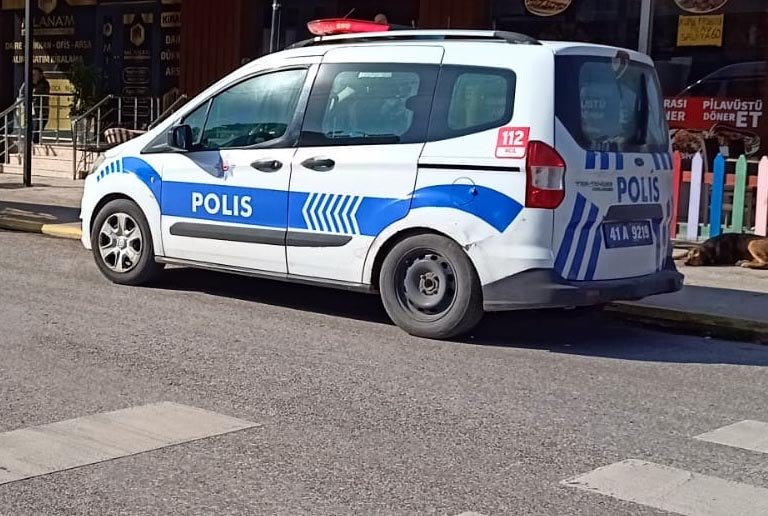 Kocaeli'de tartıştığı iki kadını silahla vurdu!