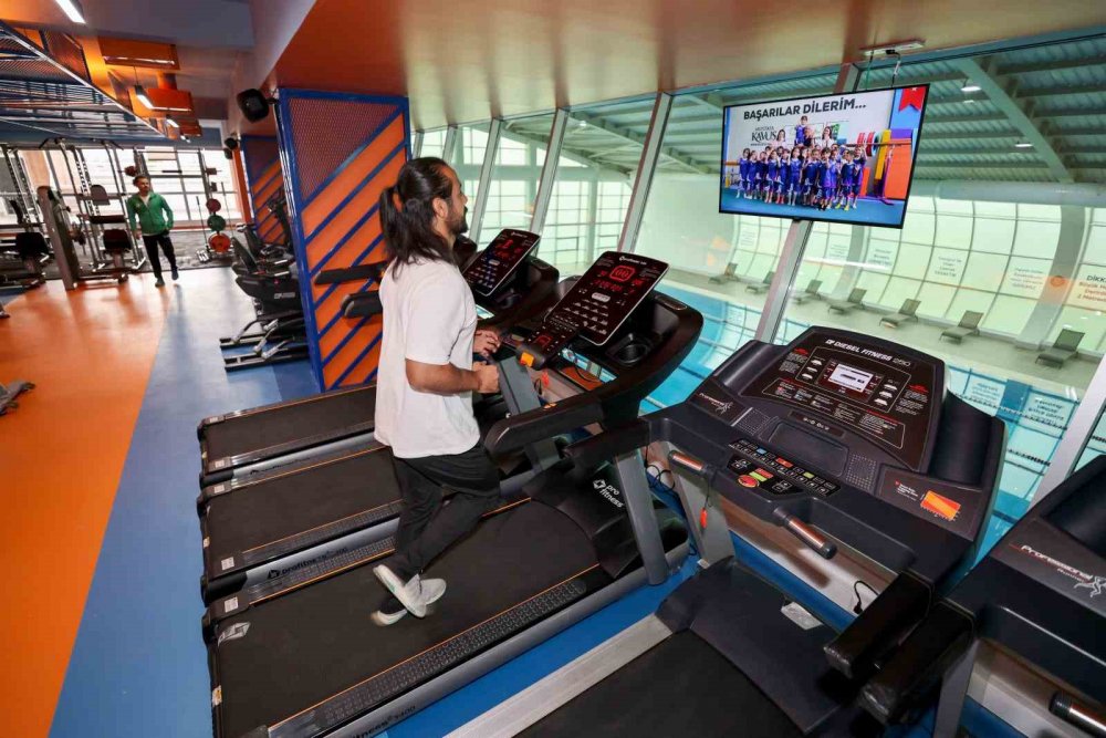 Berlika Spor Tesisi yenilenen yüzüyle hizmete açıldı