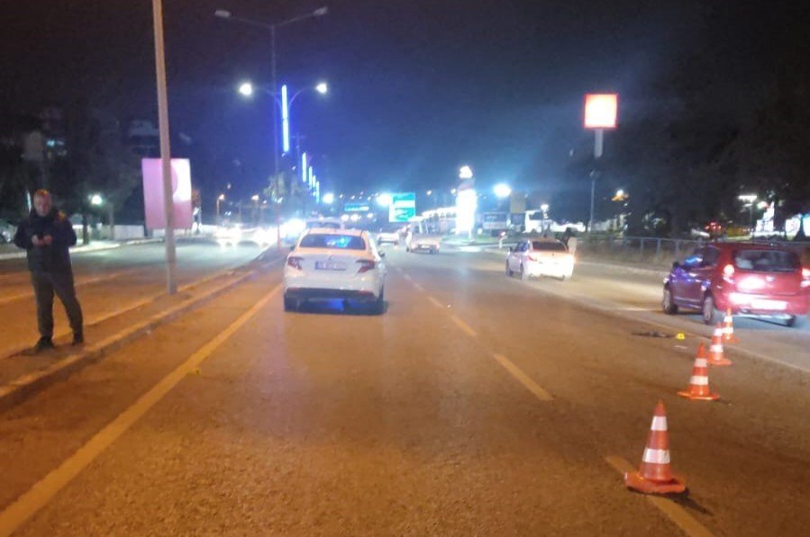 İzmir’de otomobilin çarptığı kadın hastanede öldü