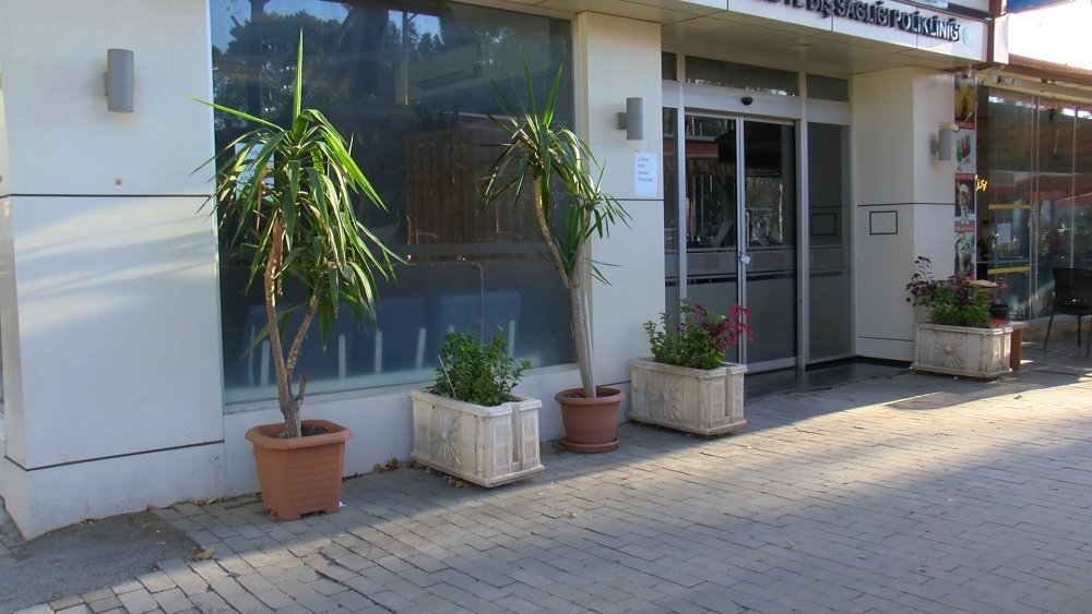 5 yaşındaki Deniz'in ölümüne neden olduğu öne sürülen diş kliniği kapatıldı