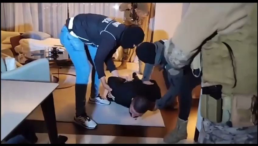 Kırmızı bültenle aranan uyuşturucu karteli Türkiye'de yakalandı