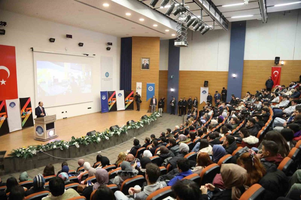 Başkan Altay: "Üniversitelerimiz bizim için çok önemli"