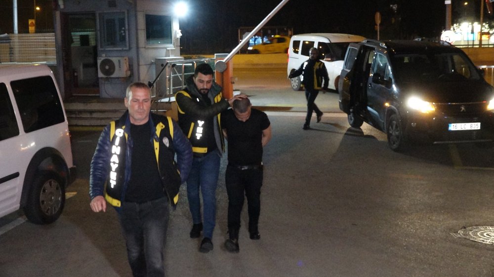 Bursa'da ev arkadaşını öldürüp kestiği kafasını buzdolabında sakladı, savunması şaşırttı!