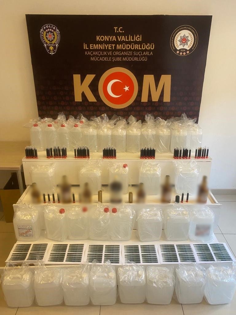 Konya'da merkezde kaçakçılık operasyonları... 10 gözaltı