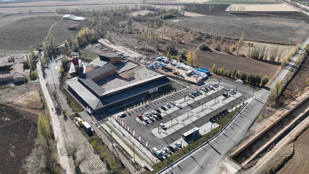 Konya'da tarihe ışık tutan merkez açıldı