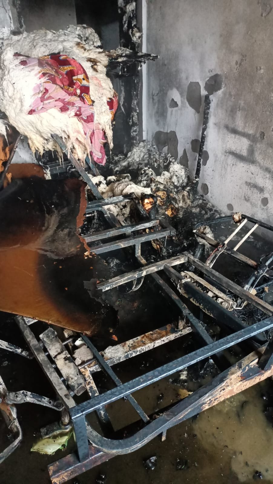 Elektrikli ısıtıcı yangına neden oldu, yatalak hasta hayatını kaybetti