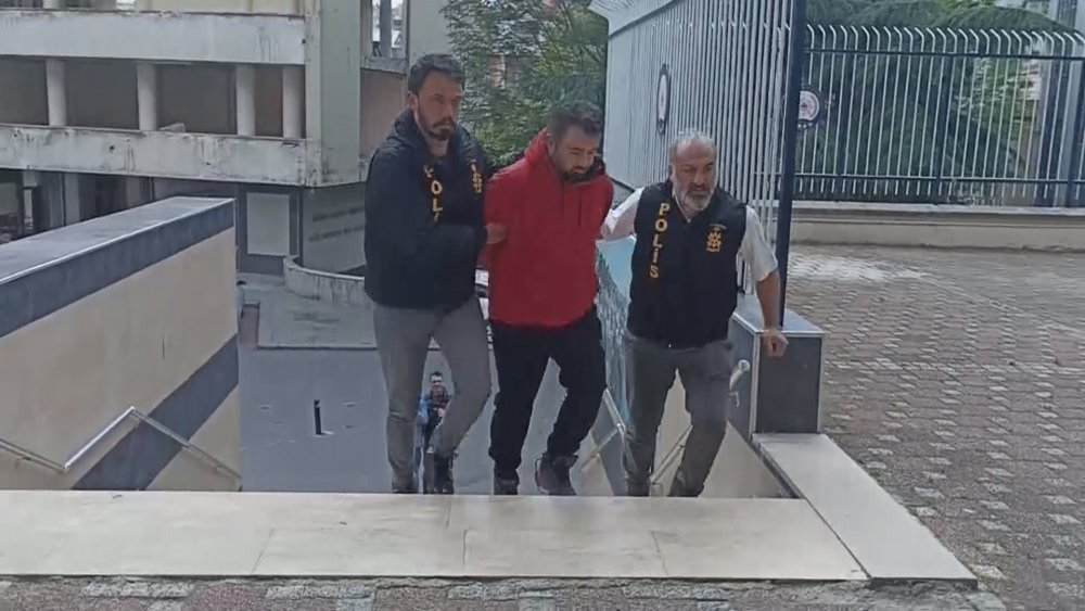 Kayıp olarak aranıyorlardı! Silivri'de anne ve 2 çocuğu 6 ay sonra toprağa verildi