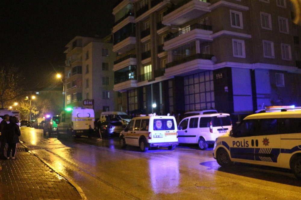 Çankırı'da tartıştığı eşini çocuklarının gözü önünde bıçakla öldürdü
