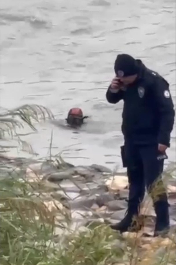 Şırnak'ta 2 kız kardeş, Dicle Nehri'ne atladı