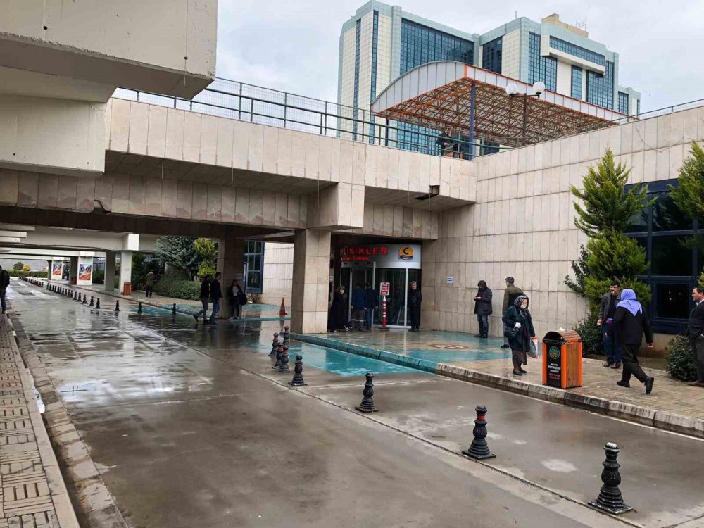 Malatya'da vatandaş yolda yürürken silahla vuruldu!