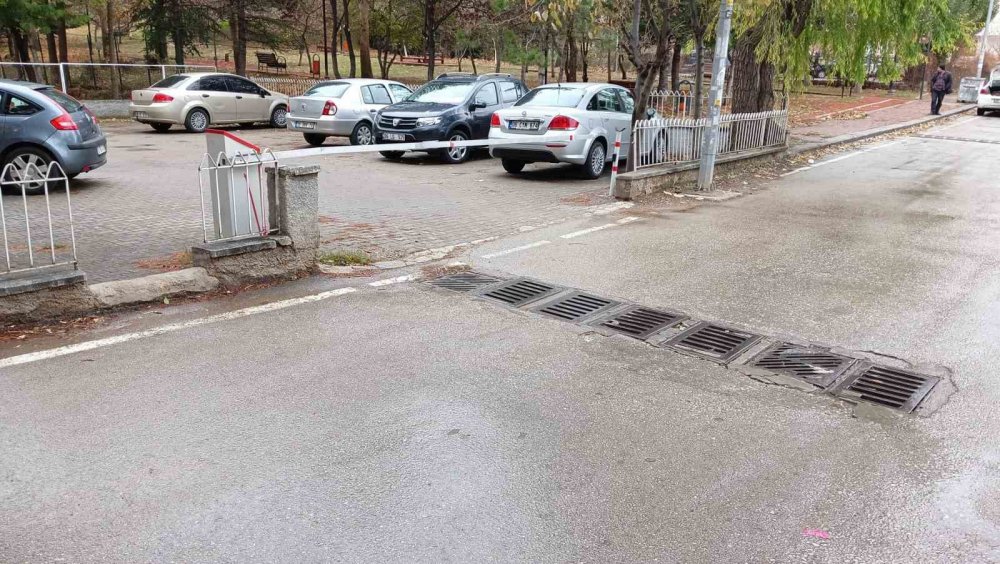 Gasp edilen taksiciye öldüresiye dayak kamerada