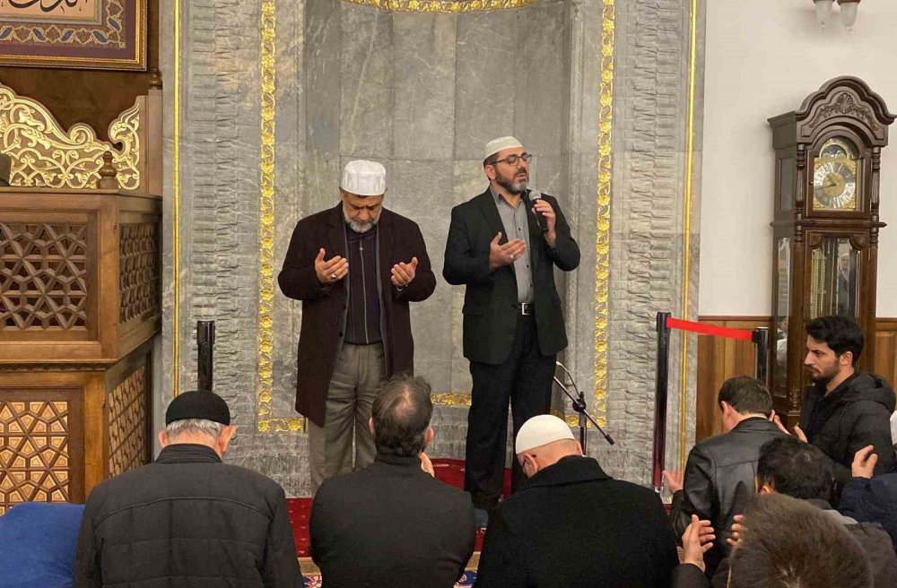 Konya’da Gazze halkı ile birlikte oruca niyet edildi, dua edildi