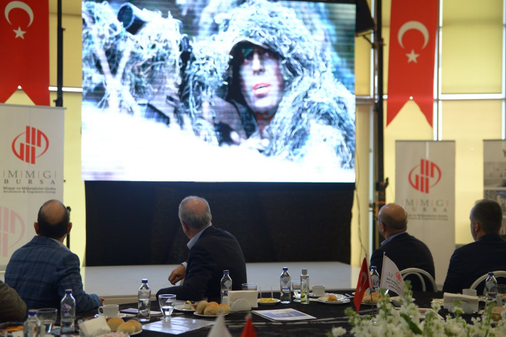 Hulusi Akar: İsrail'de nükleer silah, Filistin'de sapan taşı var