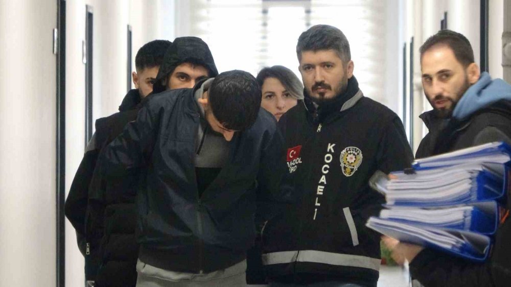 Kocaeli'de sahte dekont vurgunu! Bu yöntemle dolandırmışlar