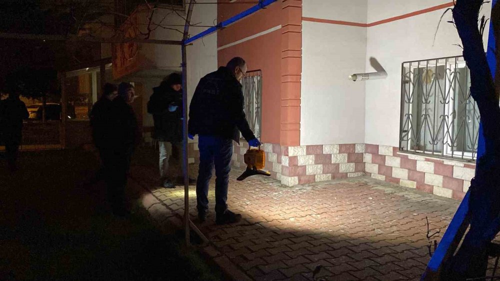 Kayseri'de 9. kattan düşen 17 yaşındaki kız hayatını kaybetti