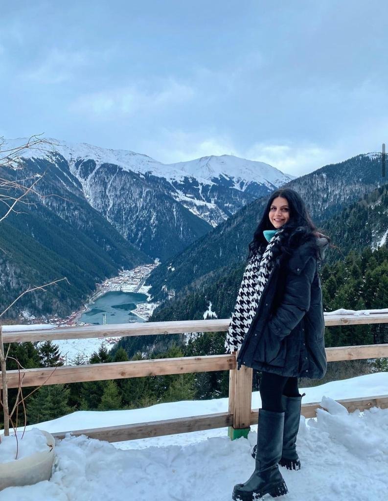 7 katlı binanın çatı katından atlayan anaokulu öğretmeni yaşamını yitirdi