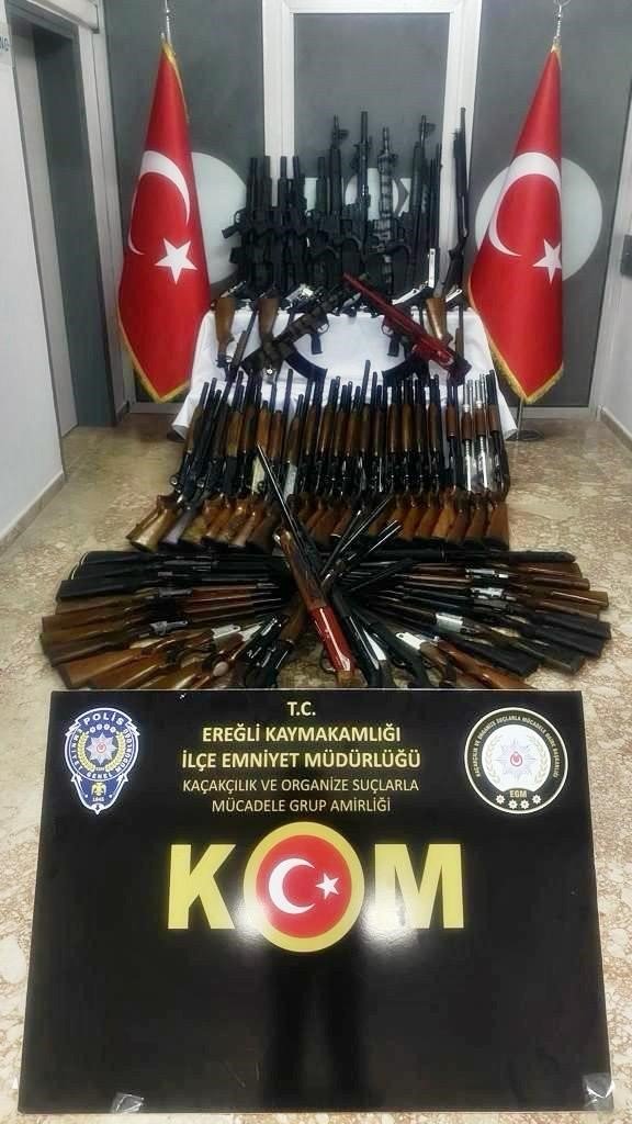 Konya’da 3 ayrı operasyon: Binlercesi ele geçirildi