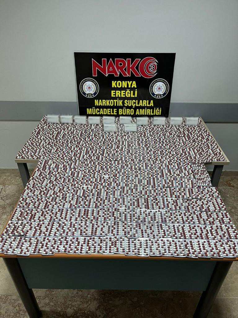 Konya’da 3 ayrı operasyon: Binlercesi ele geçirildi