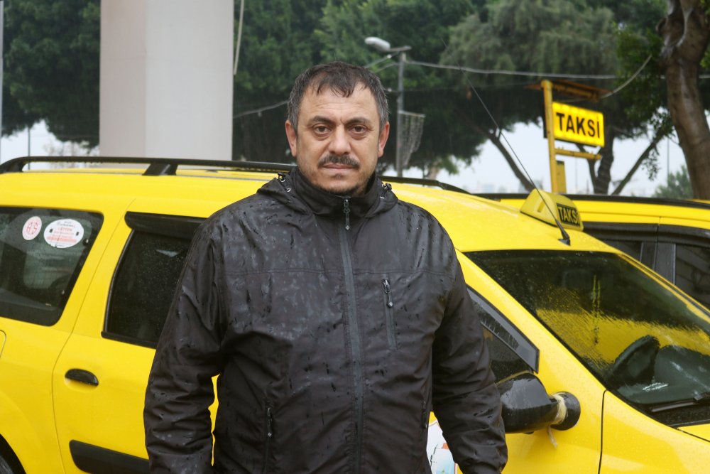 Korsan taksicilerden 7 dil seçenekli hizmet