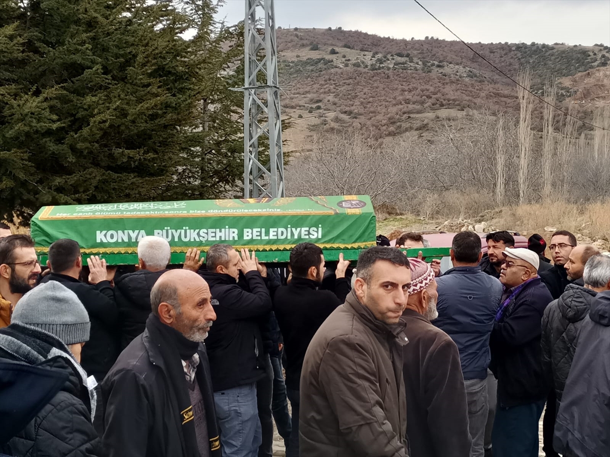 konyada-93-gunluk-yasam-savasini-kaybeden-genc-futbolcuya-veda.jpg