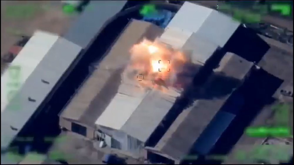 MİT, PKK'nın Suriye'deki tesislerini vurdu