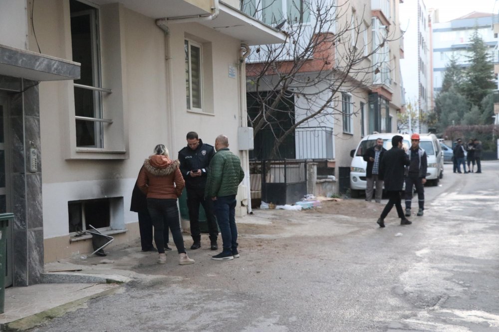 Elektrikli battaniyeden çıkan yangında bebek öldü