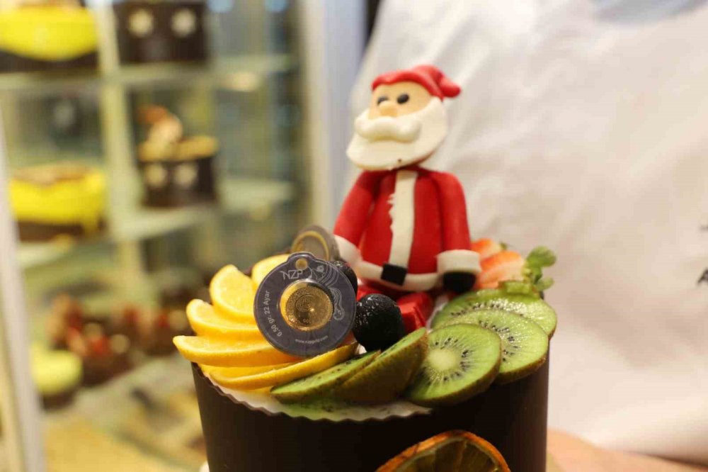 Pastadan çikolata değil, gram altın çıktı!