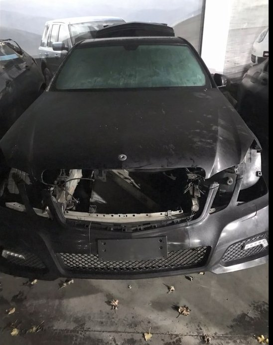 Çekiciyle otomobil çaldılar!