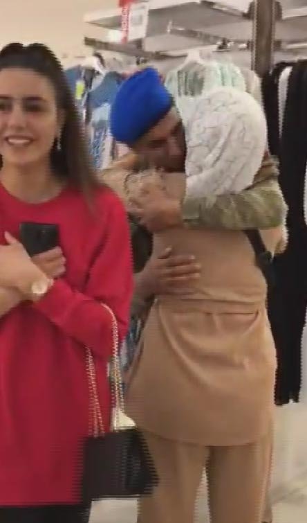 Konya'da terhis olan askerden annesine sürpriz