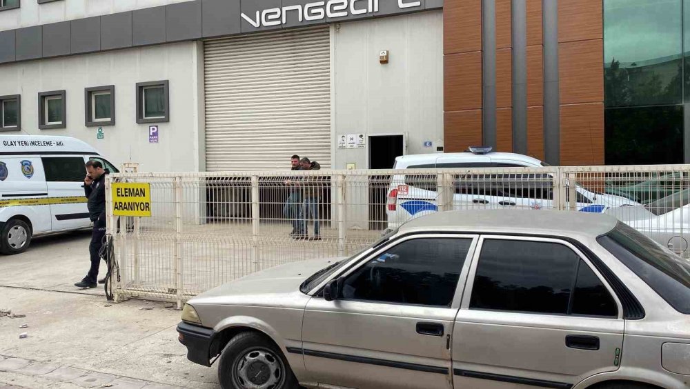 Konya'da pres makinesi ile duvar arasında sıkışan işçi hayatını kaybetti