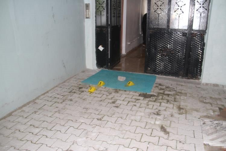 Konya’da arkadaşlar arasında apartman önünde silahlı kavga: 1 kişi ağır yaralandı