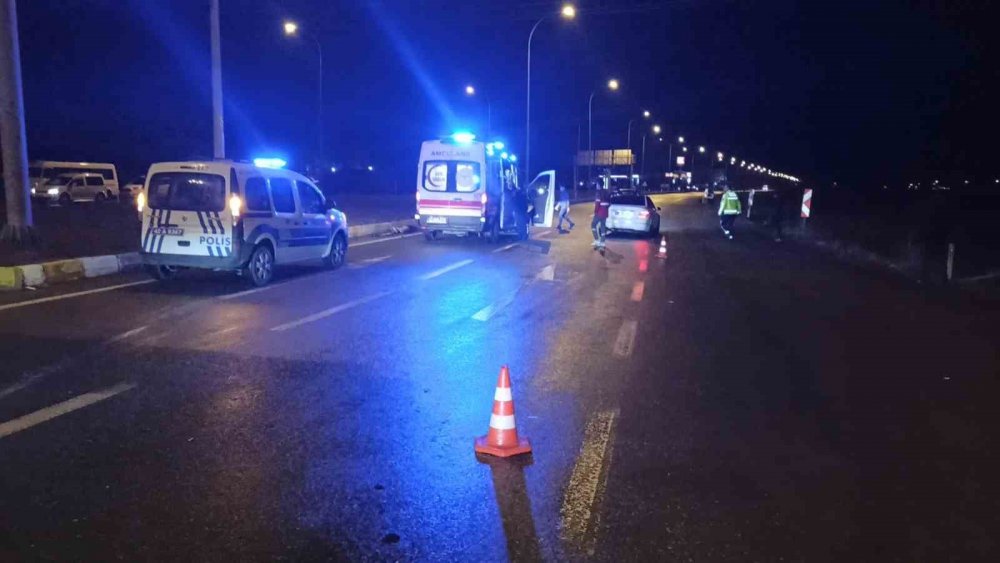 Konya’da otomobiller çarpıştı, yaralı var!