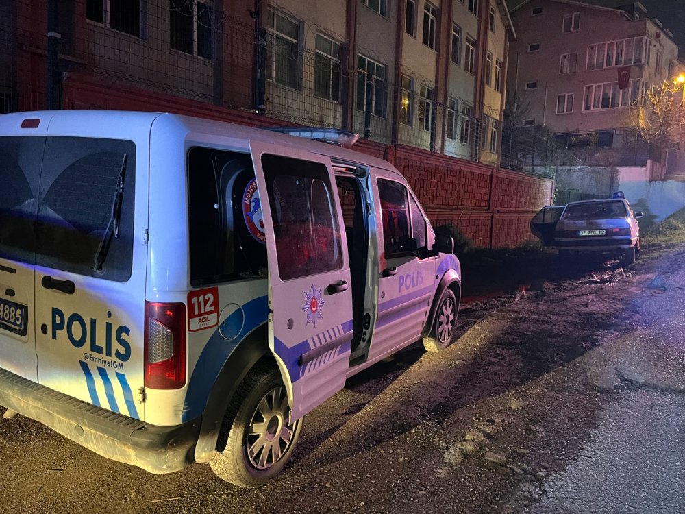 'Dur' ihtarına uymayan otomobilin alkollü sürücüsü, 1 kişiyi tüfekle vurmuş