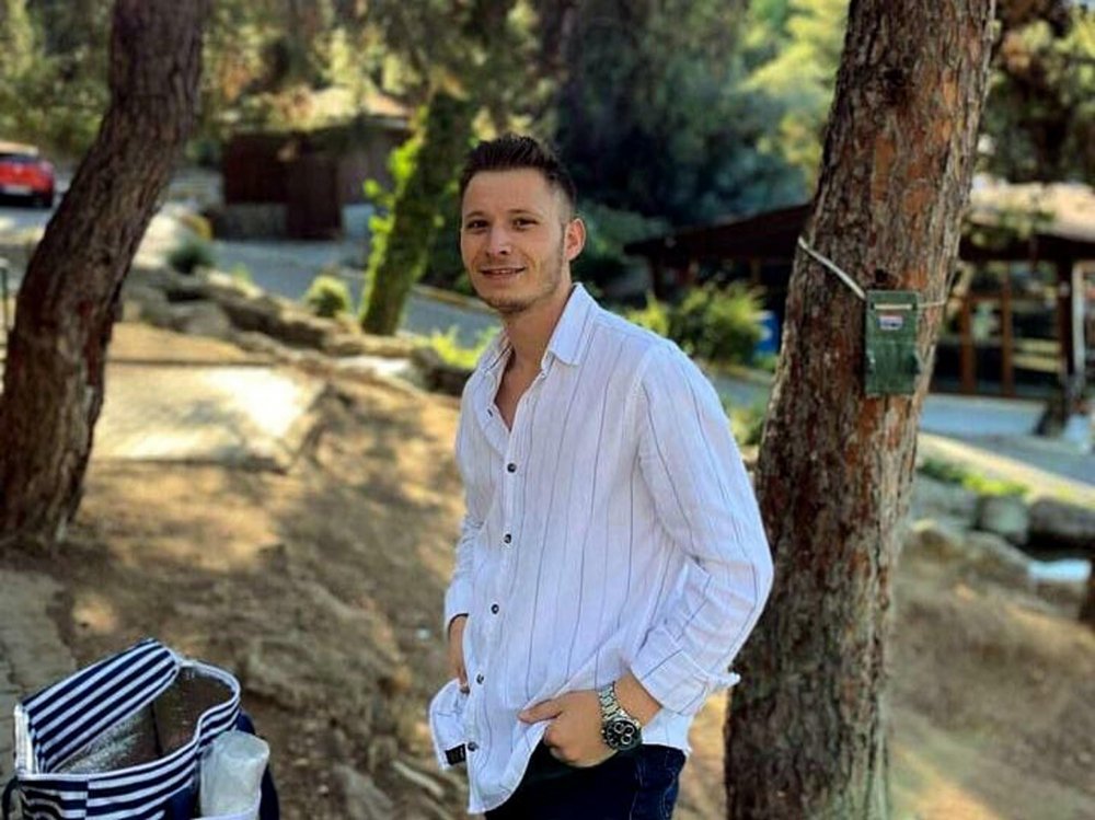 Trafik kazasında ölen 26 yaşındaki motokurye Ercüment, son yolculuğuna uğurlandı