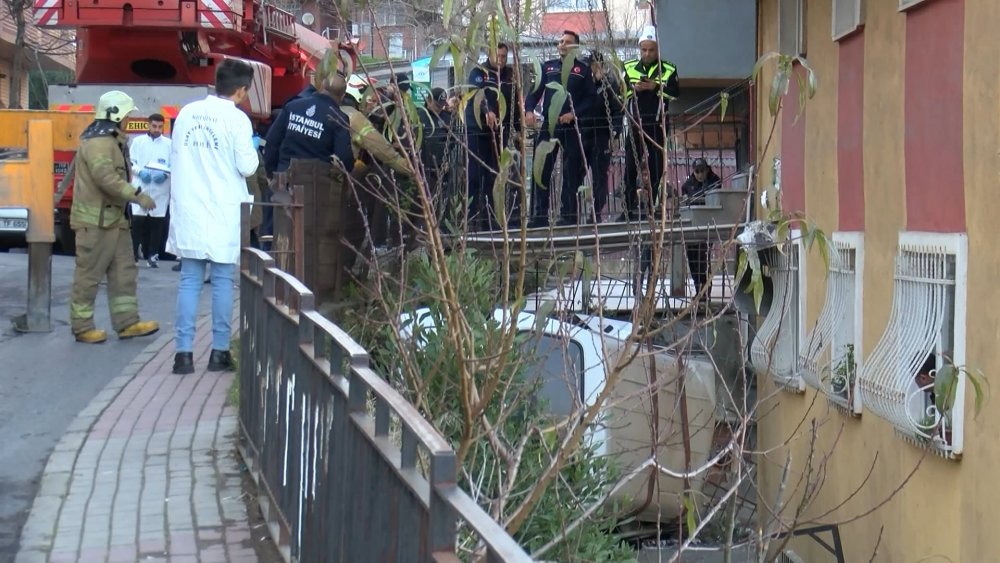 Kayan minibüsün çarptığı 13 yaşındaki çocuk hayatını kaybetti