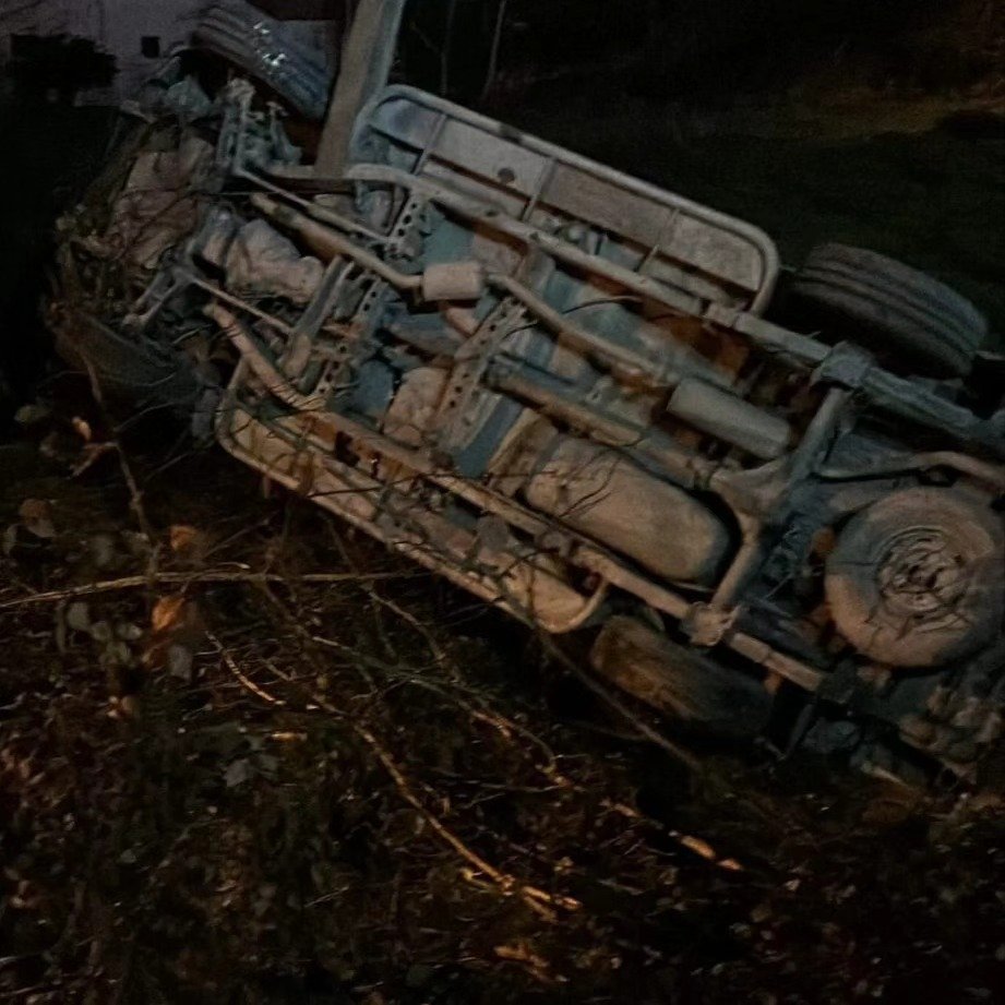 Artvin'de kamyonetin çaptığı anne ve oğlu öldü; 1 yaralı