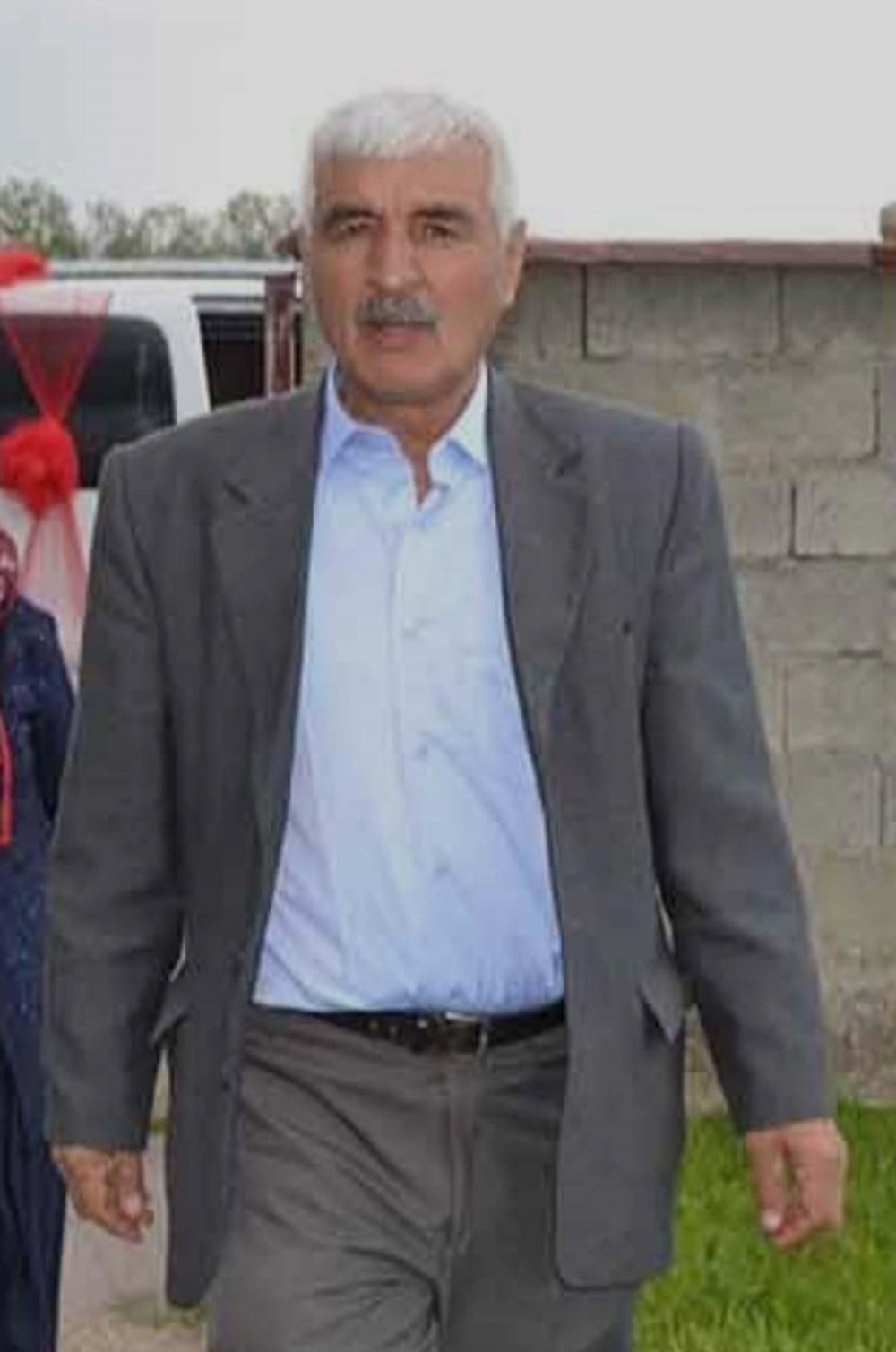 Otomobil alev aldı; dede ile torunu öldü, 2 yaralı