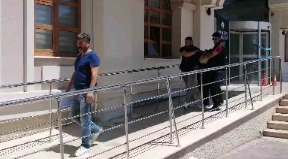 Konya'da çarşafla kılık değiştiren kezzaplı saldırgana istenen ceza belli oldu