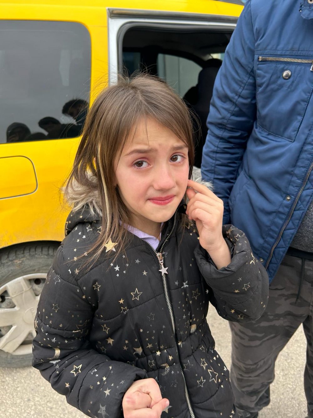 Misafirliğe giden anne ve çocuklarına köpek saldırdı: 4 yaralı