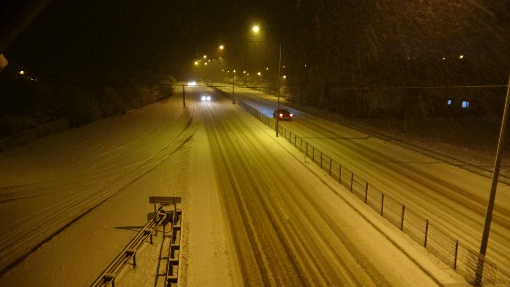 Bolu Dağı’nda kar yağışı etkisini artırdı
