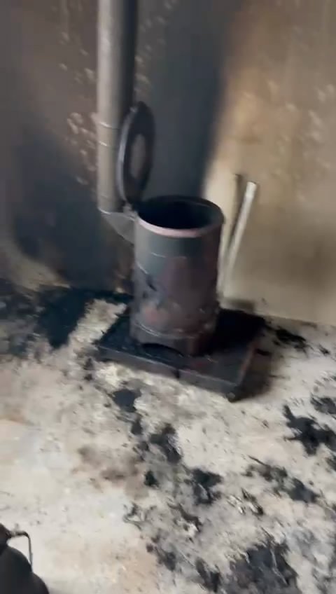 Sobadan çıkan yangında dumandan etkilenen 2 kardeşten biri öldü