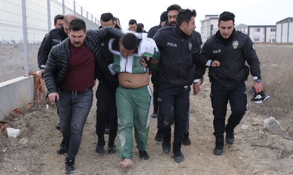 Film sahnelerini aratmayan kovalamacada 3 şüpheli yakalandı