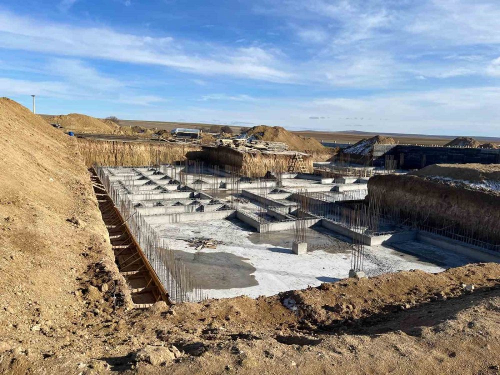 Konya'nın ilçesinde sağlık ve eğitim yatırımları devam ediyor