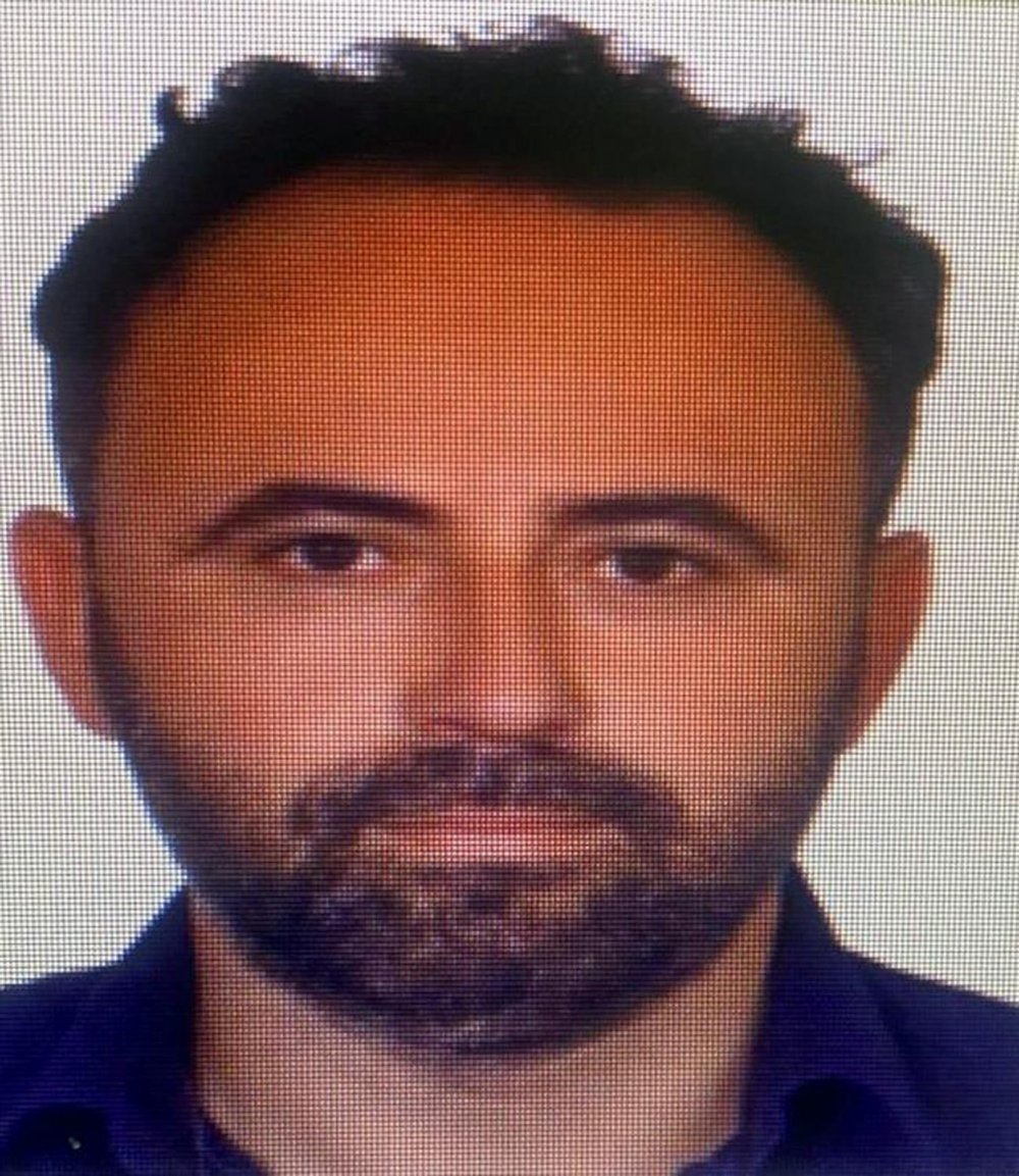 Minibüs, bariyere çarptı: 1 ölü, 1 yaralı