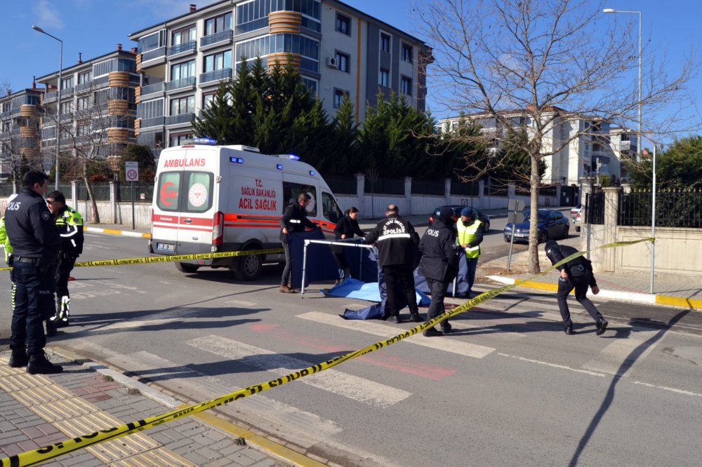 Yolun karşısına geçmek istersen kamyonun çarptığı kadın öldü