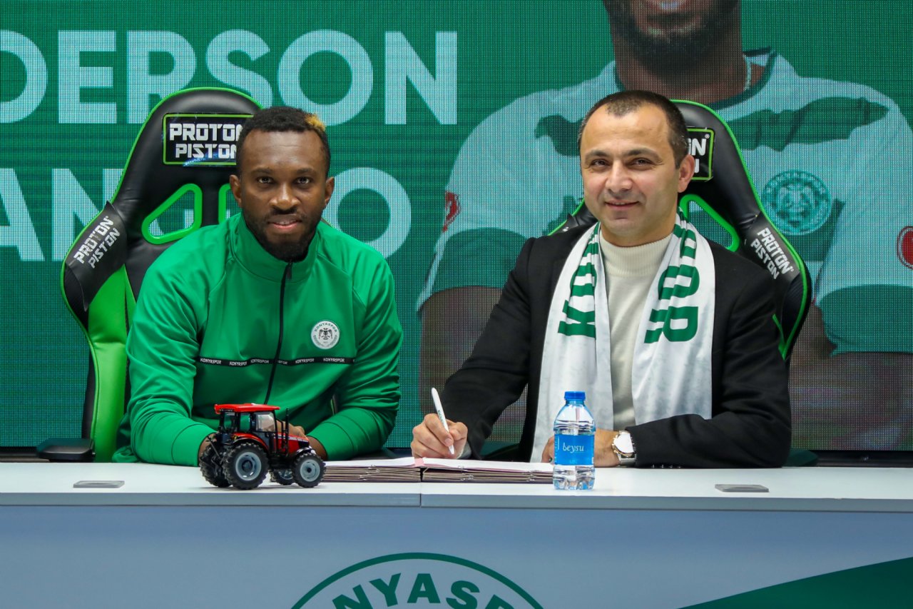 konyaspor-yeni-transferini-boyle-duyurdu.png
