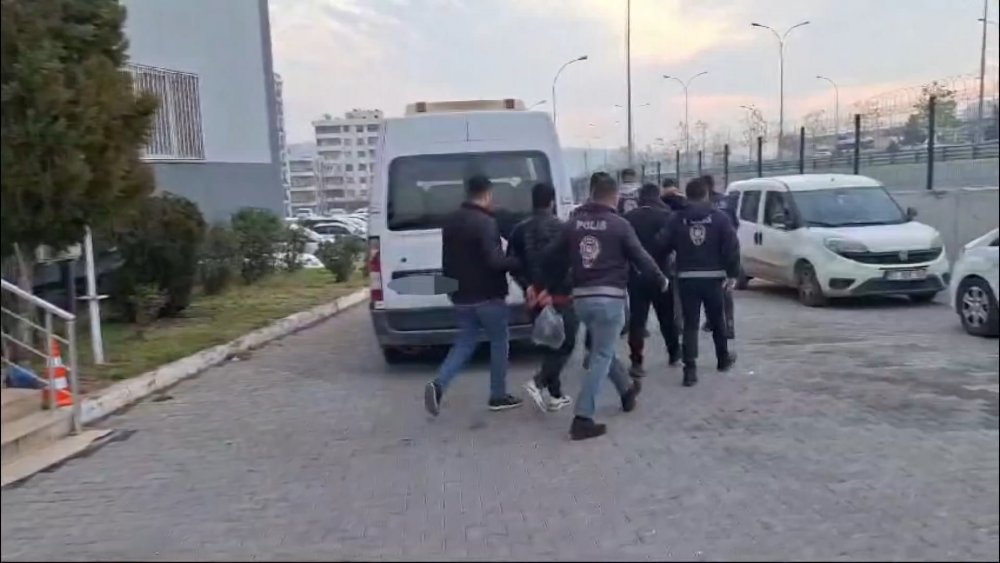 43 milyon liralık telefon dolandırıcılığı! 3 tutuklu