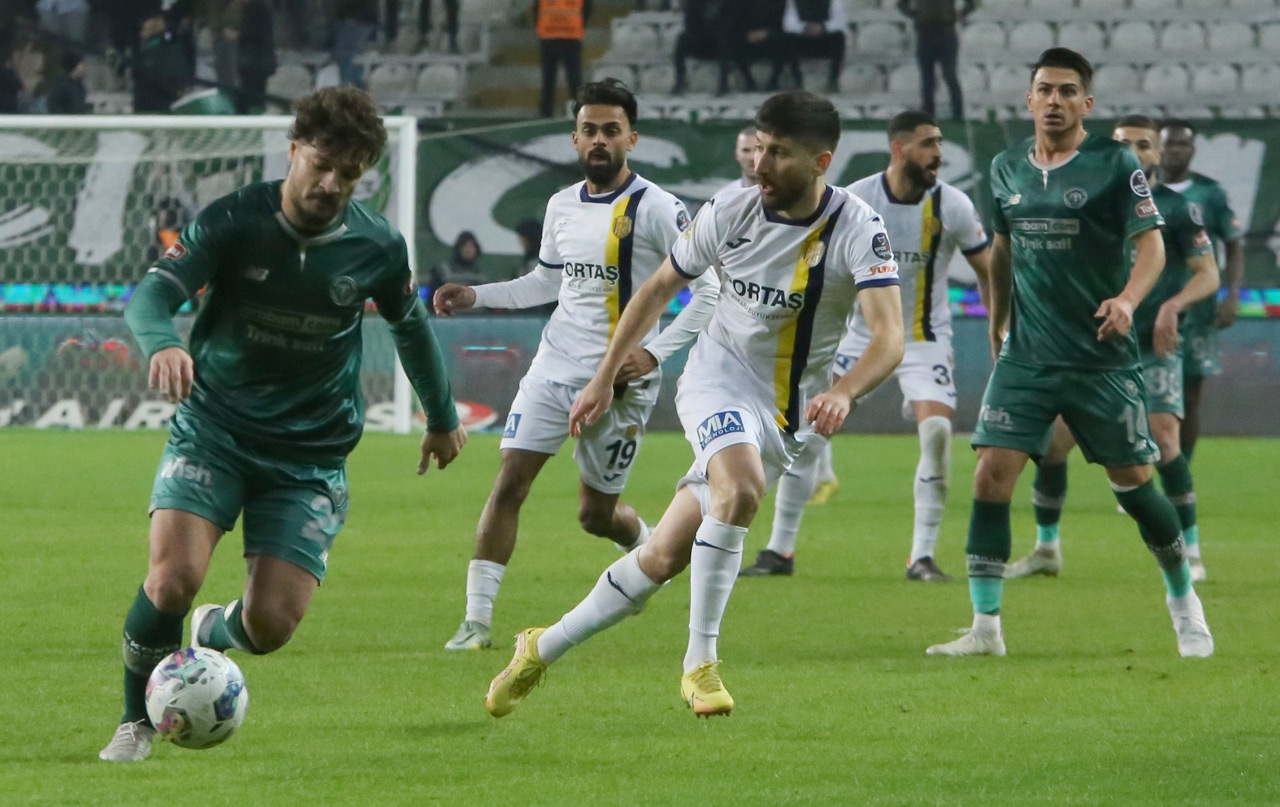 konyaspor-ankaragucu-mac.jpg