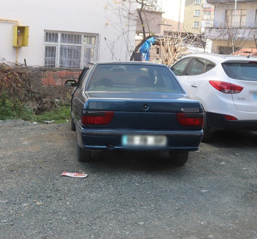 Otomobil hırsızları yakalandı